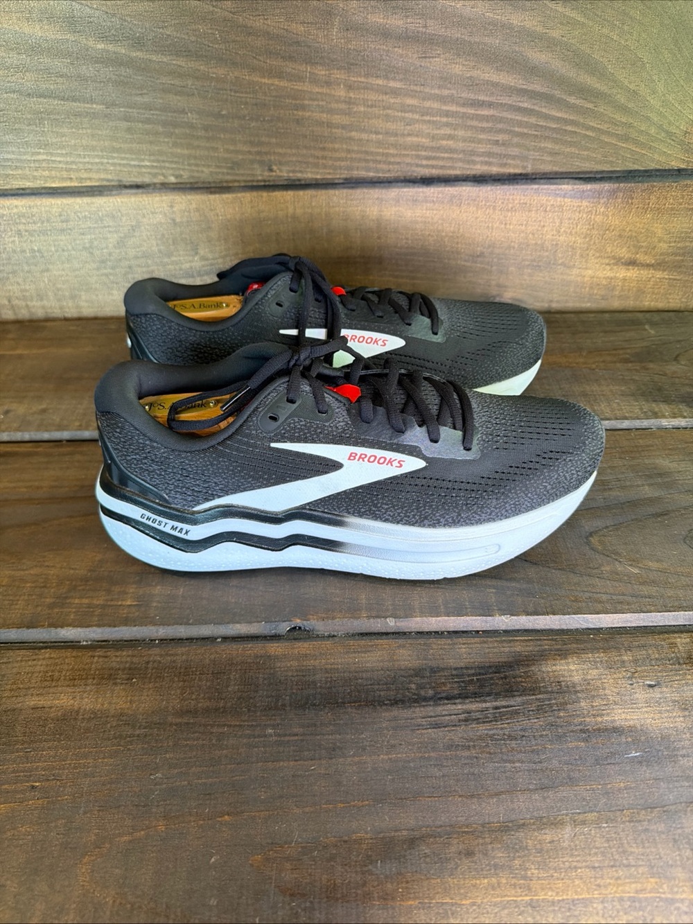 Brooks Ghost Max 2 Black & White Sneakers Running Shoes Men Size 11 D